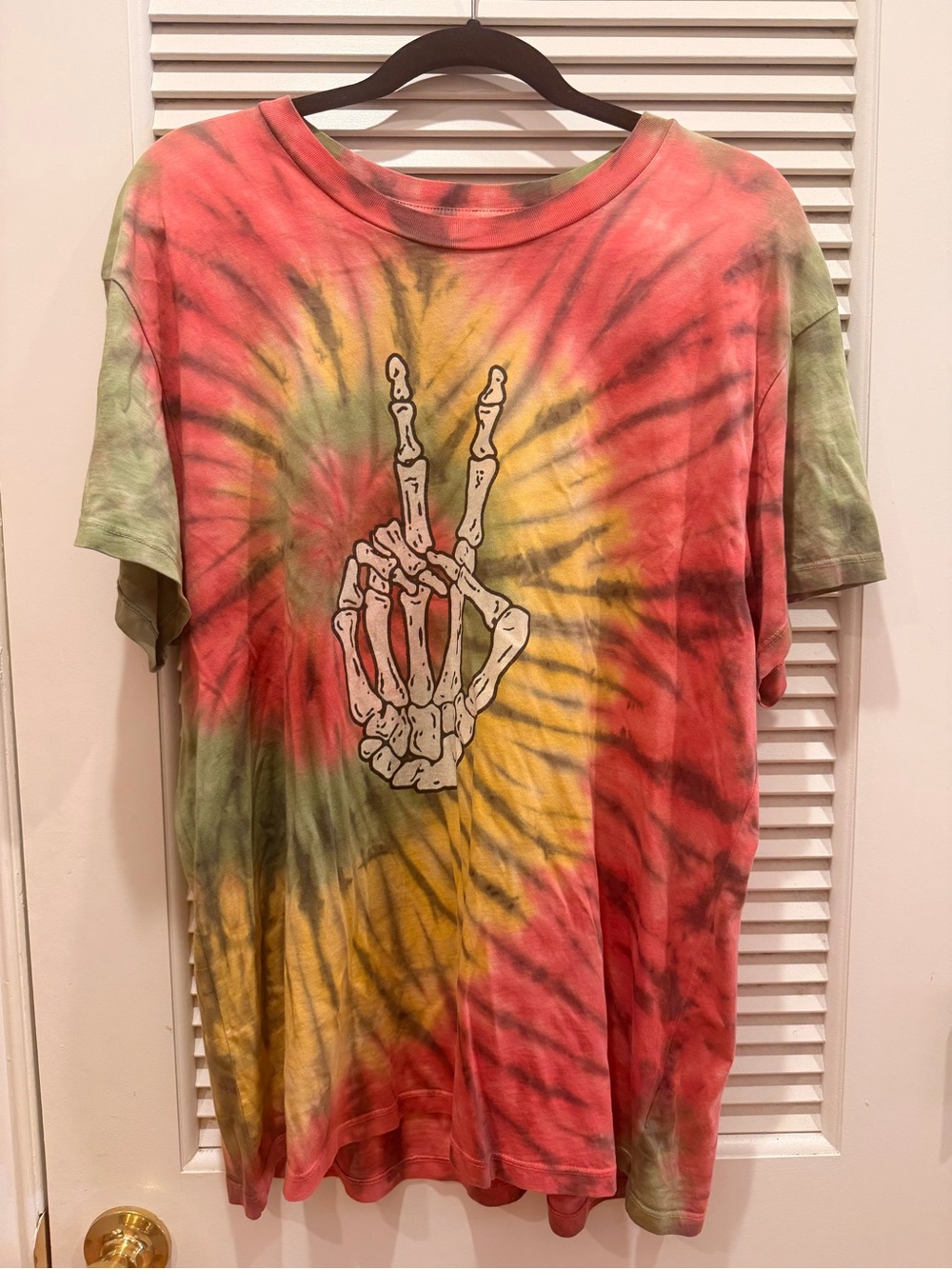 Amiri Tie-Dye Peace Skeleton Graphic Tee - Red, Yellow, Green size M